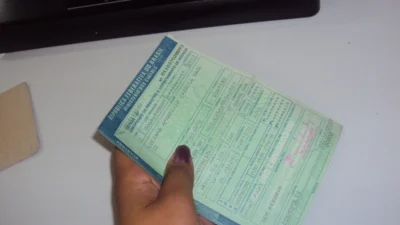 Veículos com placas de final 4 devem ser licenciados em julho