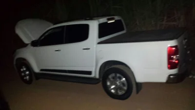 Caminhonete roubada em Itaim Paulista é localizada em canavial