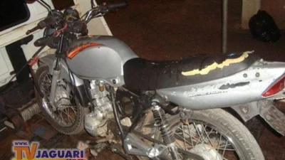 PM encontra motocicleta abandonada com placa artesanal
