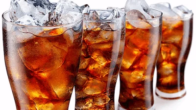 Nutricionista explica quais são os riscos de consumir refrigerantes