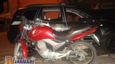 Adolescente é detido dirigindo moto adulterada