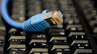 Anatel suspende mudanças na banda larga fixa e exige mais transparência para acompanhamento da franquia