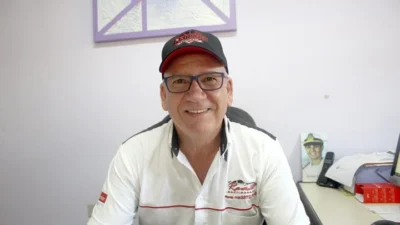 Toninho é cosmopolense e comerciante
