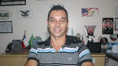 Nei é muito dedicado à família e à profissão