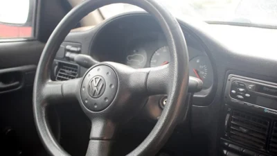 Folgas no volante podem causar desgaste nos pneus