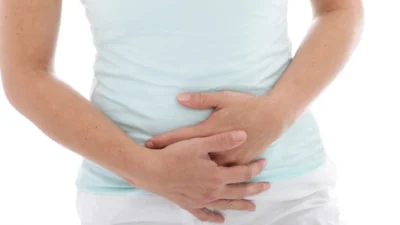 Cólicas menstruais intensas podem indicar endometriose