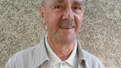 Orlando Fernandes tem 83 anos, mas não quer parar de viajar