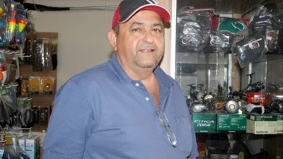 Salin é amante da pesca e tornou o hobbie, inclusive, a sua profissão