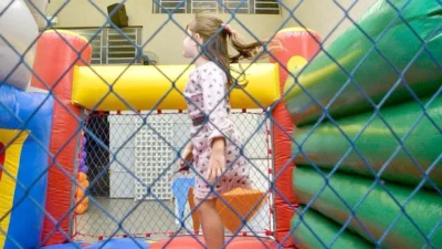Crianças podem começar a praticar esportes desde muito cedo