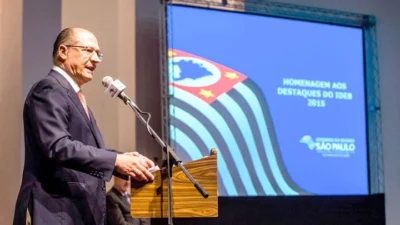 Alckmin autoriza convocação de 20,9 mil professores para o próximo ano letivo