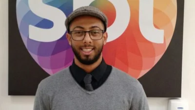 Cauê Krebsky participa do Teleton como parte de grupo musical