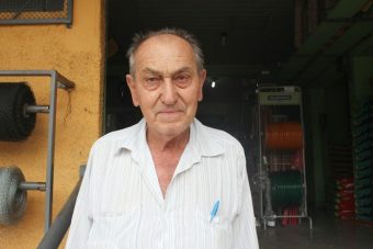 Sr. João Scarpa tem 77 anos e começou as atividades em Cosmópolis comprando uma máquina de arroz