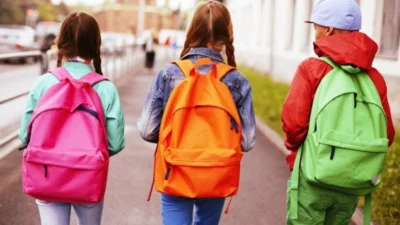 Mau uso de mochilas pode causar problemas na coluna