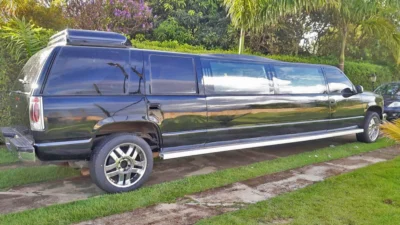 Limousine vira sonho do dono e de clientes