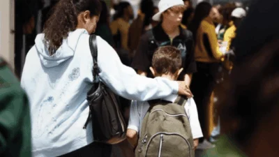 Participação dos pais na volta às aulas é fundamental para criança