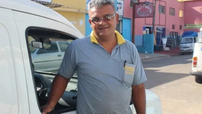 Elizeu é realizado e ama sua família, profissão e cidade