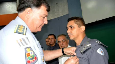 Policiais Militares de Cosmópolis recebem Medalha Tiradentes