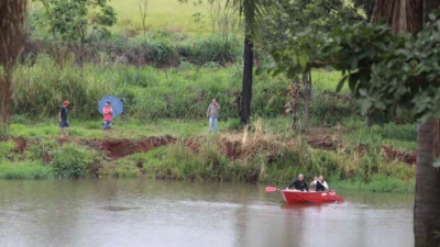Apesar da chuva, buscas por rapaz são reiniciadas