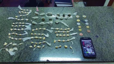 PM detém adolescente, 17 anos, vendendo drogas
