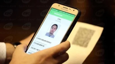 Em 2018 a CNH poderá ser apresentada pelo celular