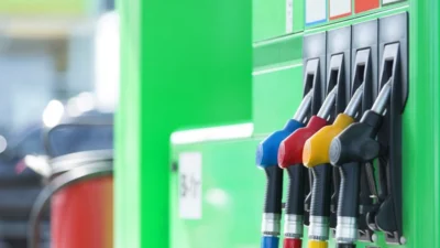 Novos reajustes da Petrobras chamam atenção de motoristas e preocupam os donos de postos