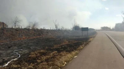 Defesa Civil é acionada para apagar fogo às margens da SP 133