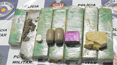 Homem é preso quando guardava drogas em casa