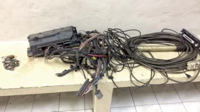 Homem quebra o pé após pular muro durante furto