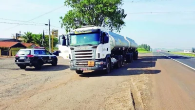 Policiais do S.I.G. apreendem caminhão e carreta abandonados em rodovia sentido Artur Nogueira