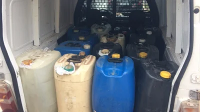 ‘Fiorino’ é abordada transportando 700 litros de etanol