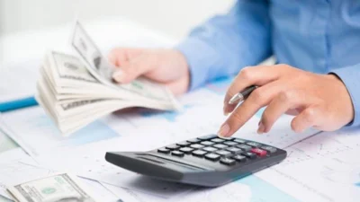 Aprenda como equilibrar o orçamento e poupar para o fim e início do ano