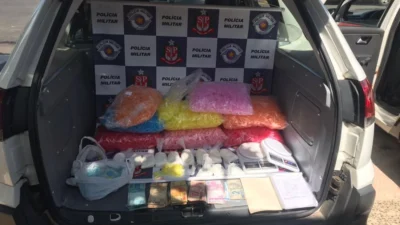 Drogas, dinheiro e pássaros silvestres são apreendidos no ‘1º de Maio’