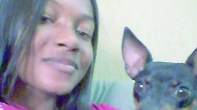 Agatha e sua cachorrinha Belinha