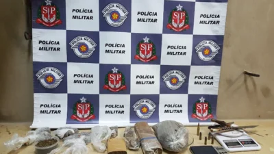 Homem é preso pela PM com maconha e munições de revólver e fuzil
