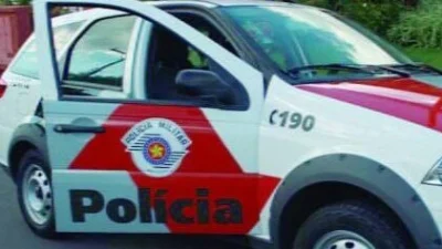Após furto de aves, homem é detido somente com gaiola