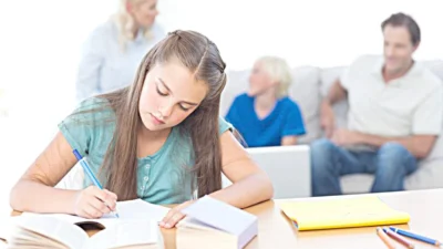 Cobranças excessivas quanto aos estudos podem se mostrar prejudiciais à vida do estudante