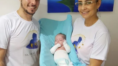 Bebê de 4 meses com doença rara precisa de ajuda