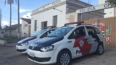 Homem leva facada e é preso após ser acusado de agarrar menina de quatro anos