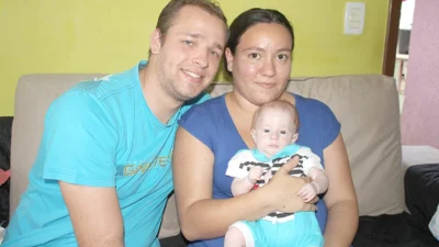Casal inicia arrecadação de fundos para tratamento do filho