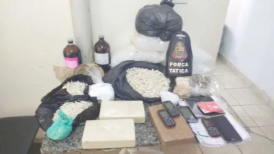 Força Tática da PM encontra grande quantidade de drogas e dinheiro