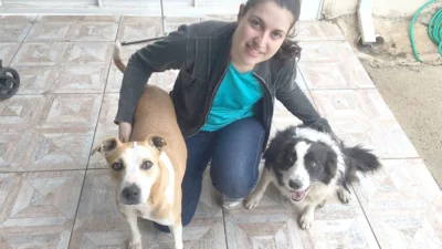 Os xodós da semana são as cadelas Luma e Menina, da Thais da Silva