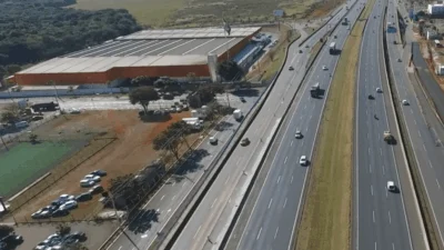 Rota das Bandeiras faz bloqueios na marginal da D. Pedro I (SP-065) durante a semana para liberação de acostamento