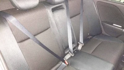 Desrespeitar limite de passageiros em veículos aumenta riscos de lesões e mortes