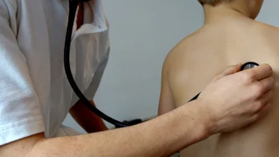 Entenda a relação entre imunidade baixa e pneumonia