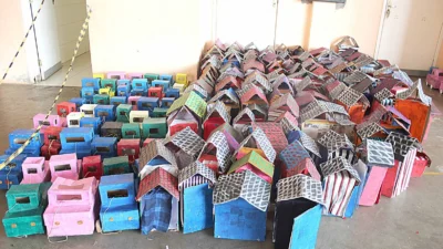 Entrega de brinquedos na escola “Fernando Bertazzo” é sucesso