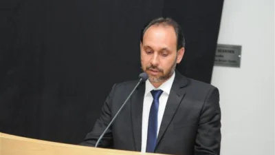 Presidente da Câmara, Ednilson Cazellato, toma posse como prefeito interino