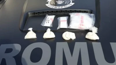 ROMU apreende porções aparentando ser crack