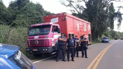Caminhão com carga avaliada em mais de R$ 31.000,00 é roubado em Campinas e abandonado em Cosmópolis