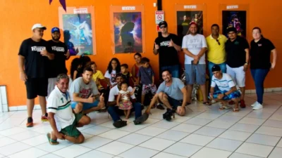 MC Ferreira participa de surpresa para fã Sara e toda família