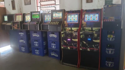 Dez máquinas de caça níquel são apreendidas em bar na Rua Sete de Setembro